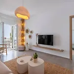 Pounta, 2br W Shared Pool, Fiora Ii