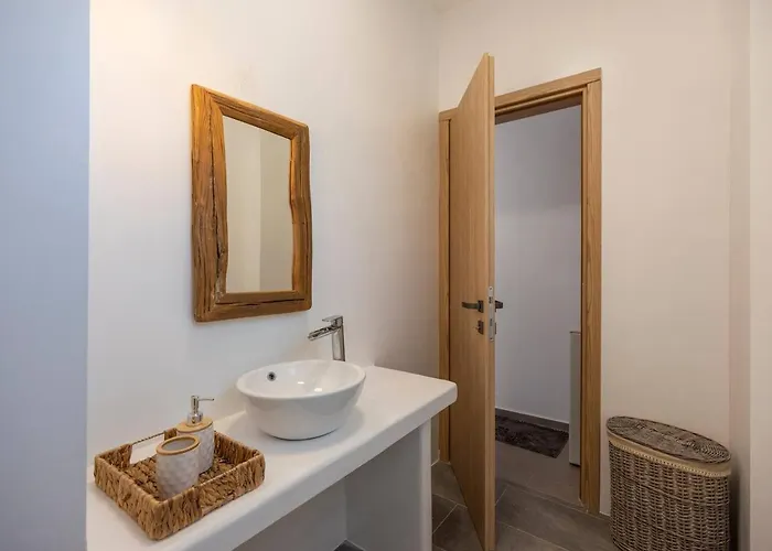 Pounta, 2Br Apartment W Shared Pool, Fiora II Pounda