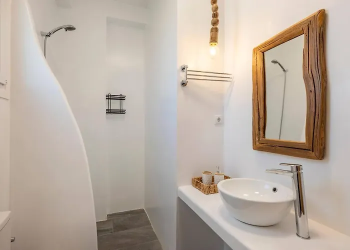 Pounta, 2Br Apartment W Shared Pool, Fiora II *