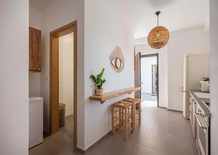 Daire Pounta, 2Br Apartment W Shared Pool, Fiora II Pounda