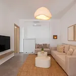 Pounta, 2br W Shared Pool, Fiora Ii