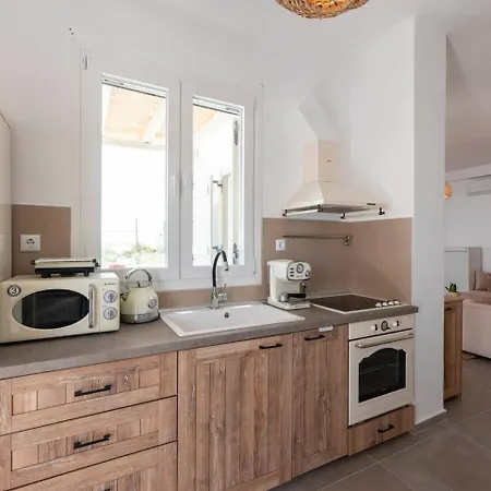 Pounta, 2Br Apartment W Shared Pool, Fiora II Apartment *