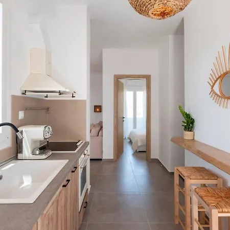 Pounta 1 - Shared Pool Apartment Pounda